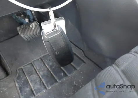 2023 Nissan Kicks Sv Xtronic Cvt z USA, uszkodzony, nr VIN 3N1CP5CV0PL475130